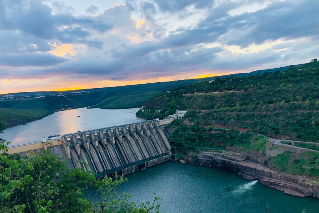 Srisailam Dam - Geethika Travels